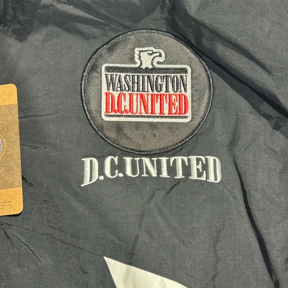 Mitchell & Ness MLS DC United Full Zip Windbreaker Size M MSRP $120 - Picture 2 of 6